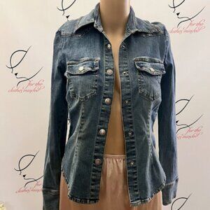 Hot Kiss. Size XS. Cotton Spandex. Denim Shacket. Snap. Fitted. B129